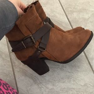 Ankle boots